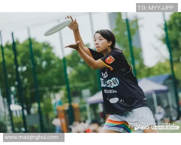 运动数据南京飞盘队阵地战打法深度解析与战术应用探讨 运动数据南京飞盘队阵地战打法深度解析与战术应用探讨